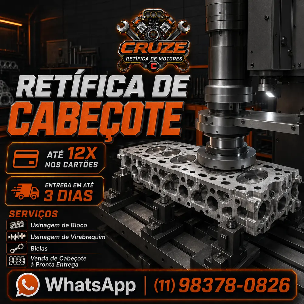 Cabeçote automotivo sendo usinado em máquina de precisão